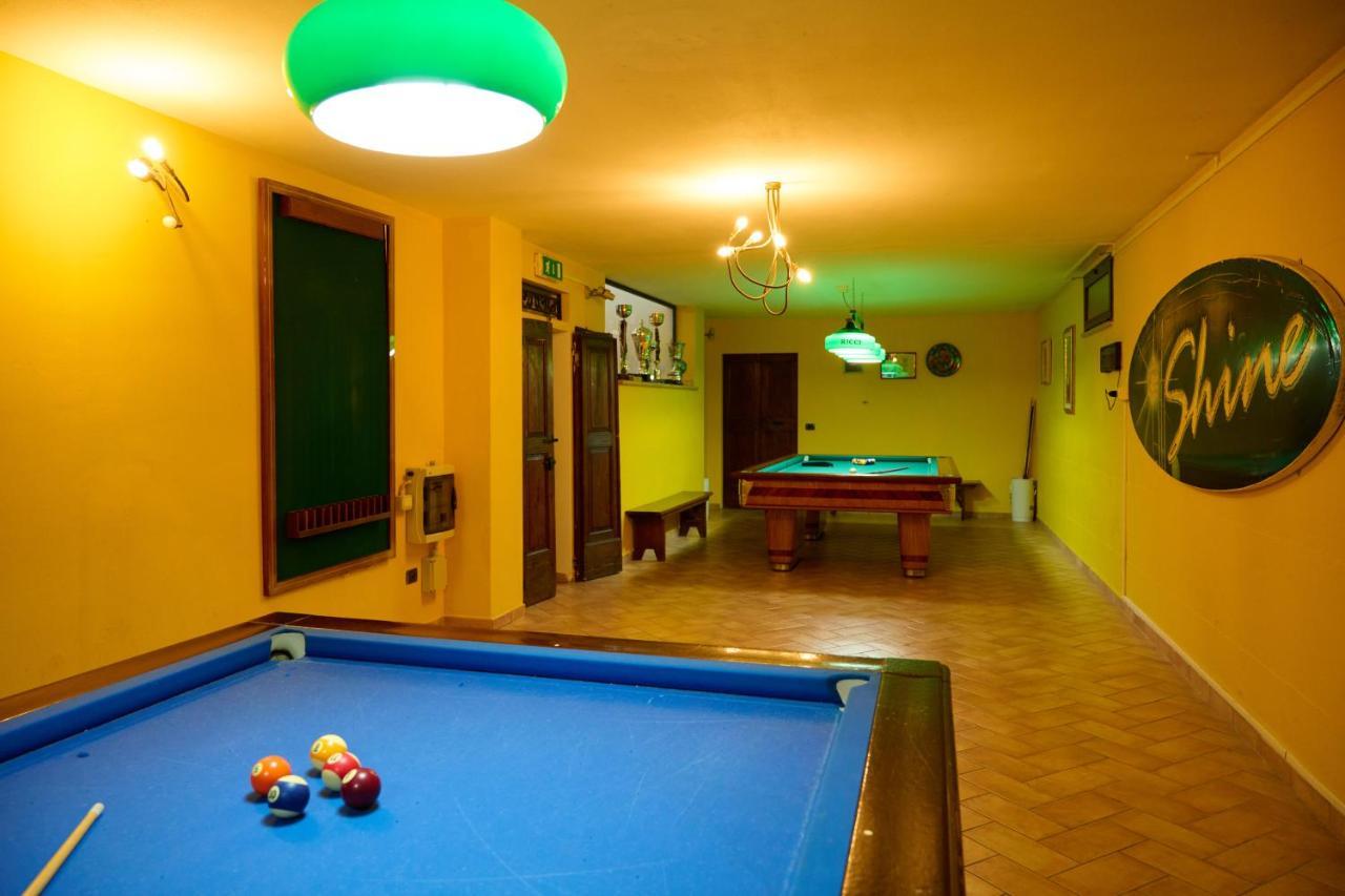 Albergo Shine Acqualagna Buitenkant foto